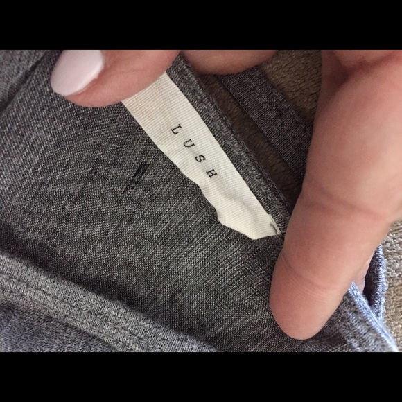 Lush crisscross back tee - Picture 5 of 6