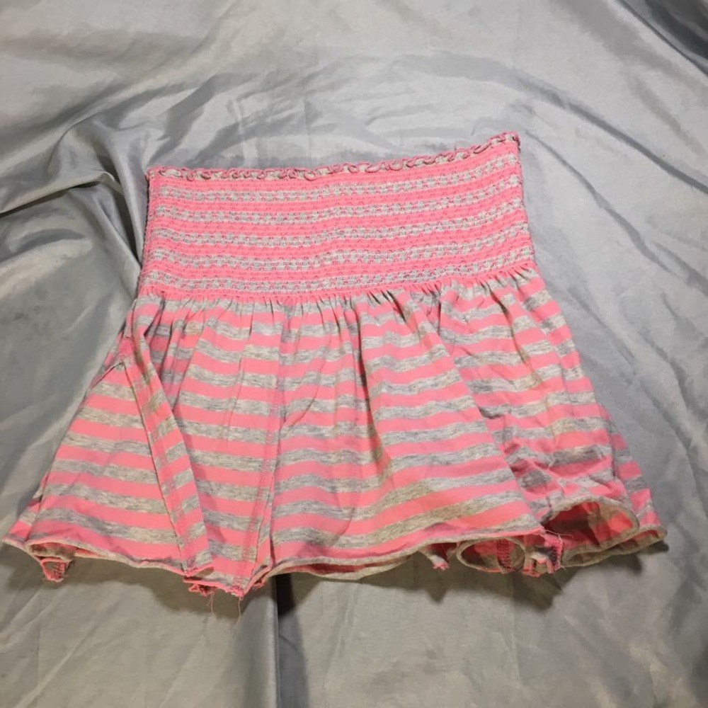 Victoria Secrets Skirt Size Medium NWT