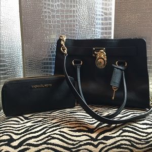 Michael Kors Saffiano Medium Satchel & wallet