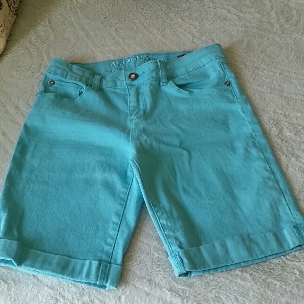 Bermuda Shorts girls size 16,2/4 womens