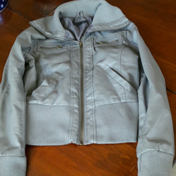 Women jacket - Picture 1 of 4