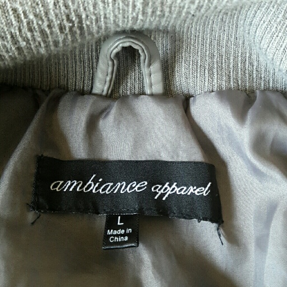 Women jacket - Picture 3 of 4