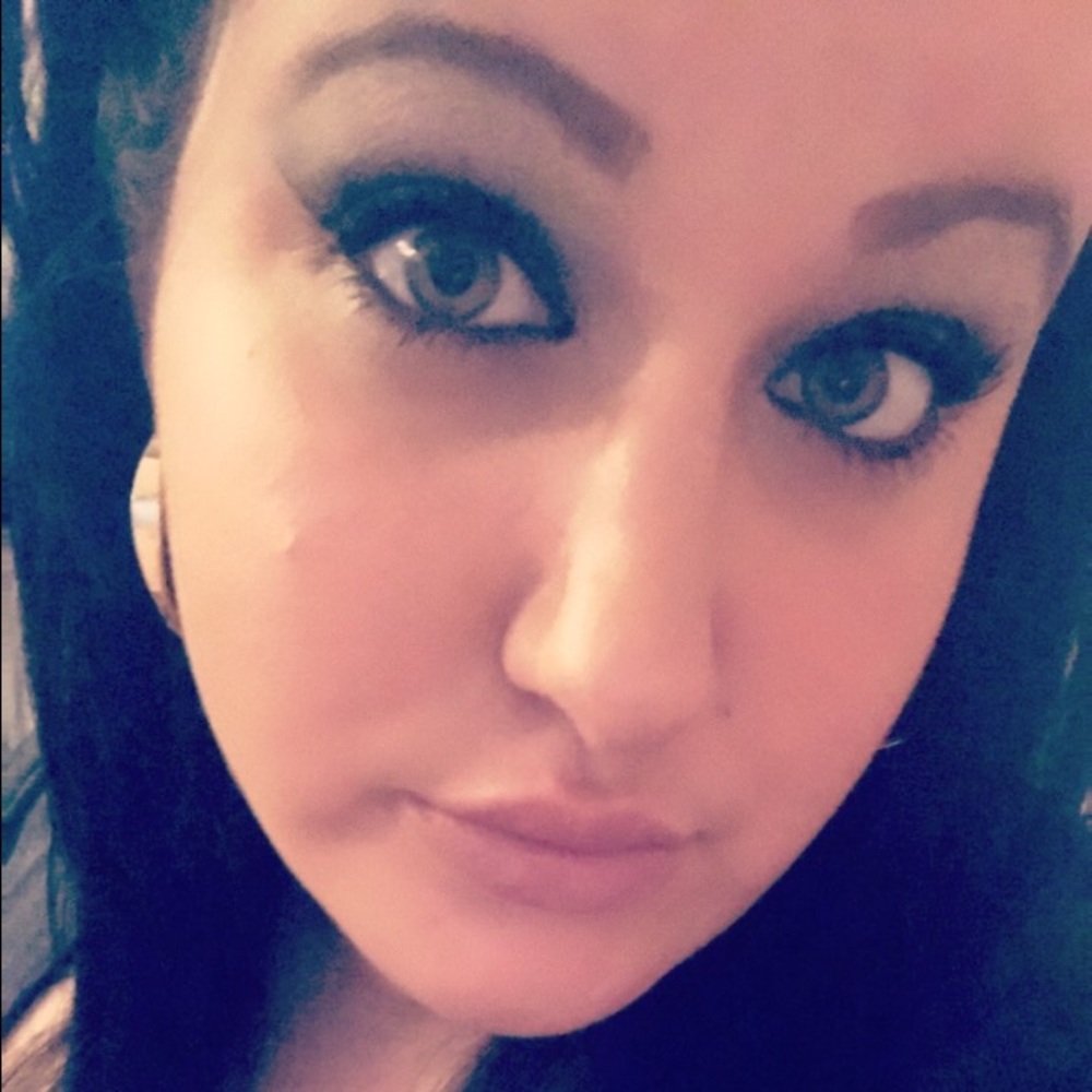 Meet your Posher, Tabitha