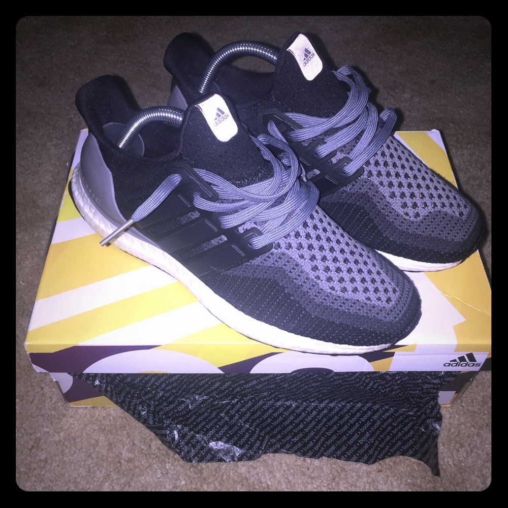 Adidas Ultra boost silver medal