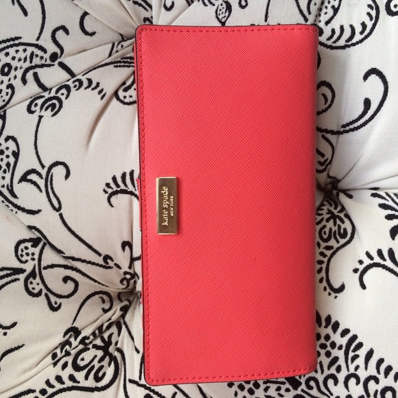 kate spade Handbags - Kate Spade Coral Stacy Wallet