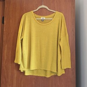 Gorgeous yellow long sleeve tee!
