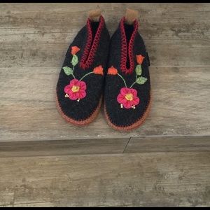 Wool Slipper
