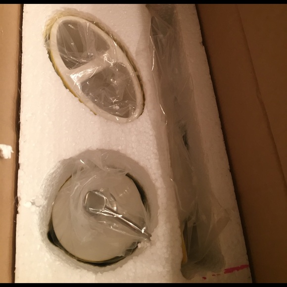 NEW - 5pcs yellow & grey chevron bath set - Picture 3 of 3