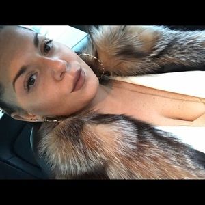 Meet your Posher, Nicold