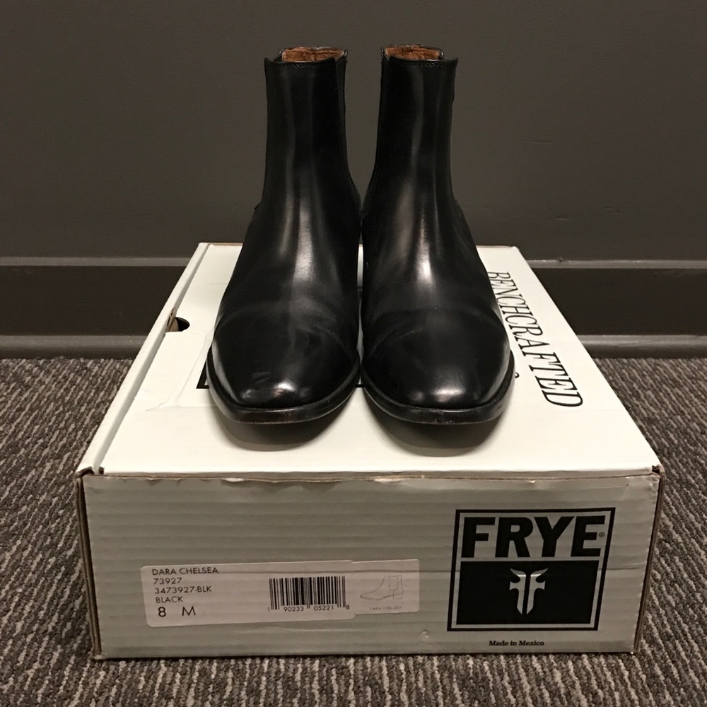 Frye Dara Chelsea Boots Black 8.0