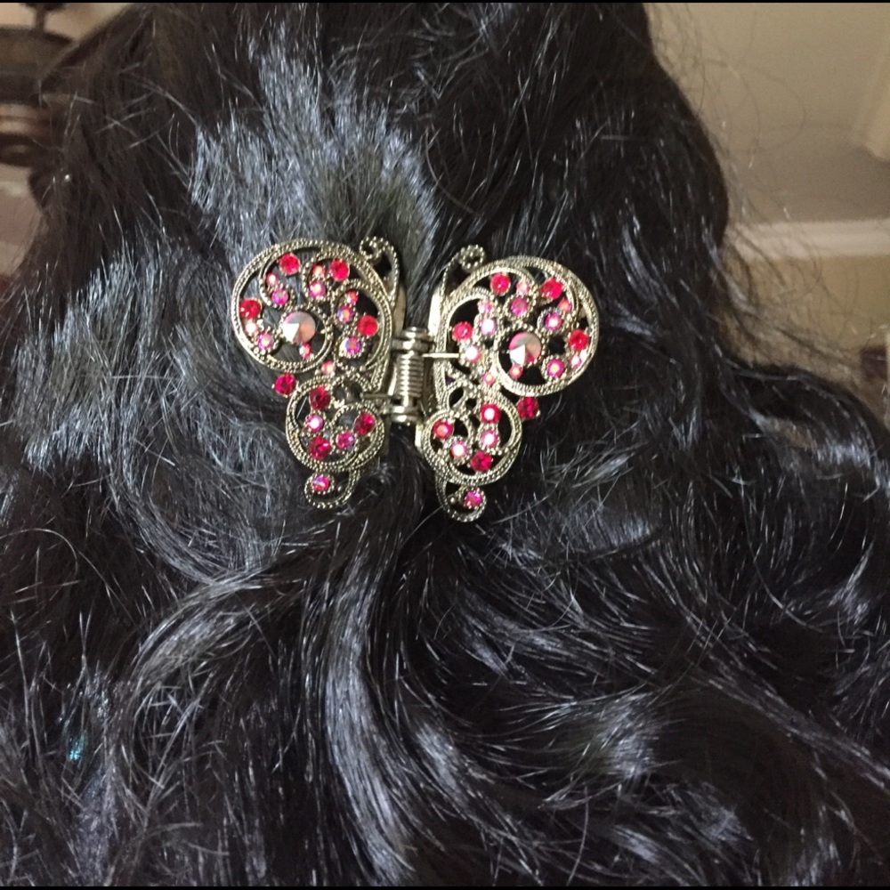 GARNET BUTTERFLY CLIP WITH ANTIQUE GOLD HARDWARE