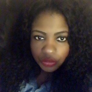 Meet your Posher, Fabiola