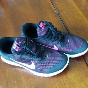 Woman Nike shoes