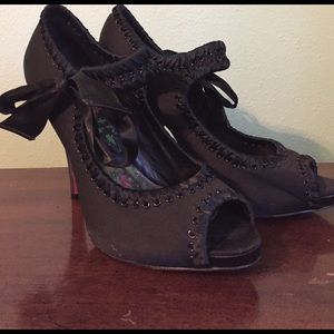 Show-stopping Peep Toe Stilettos