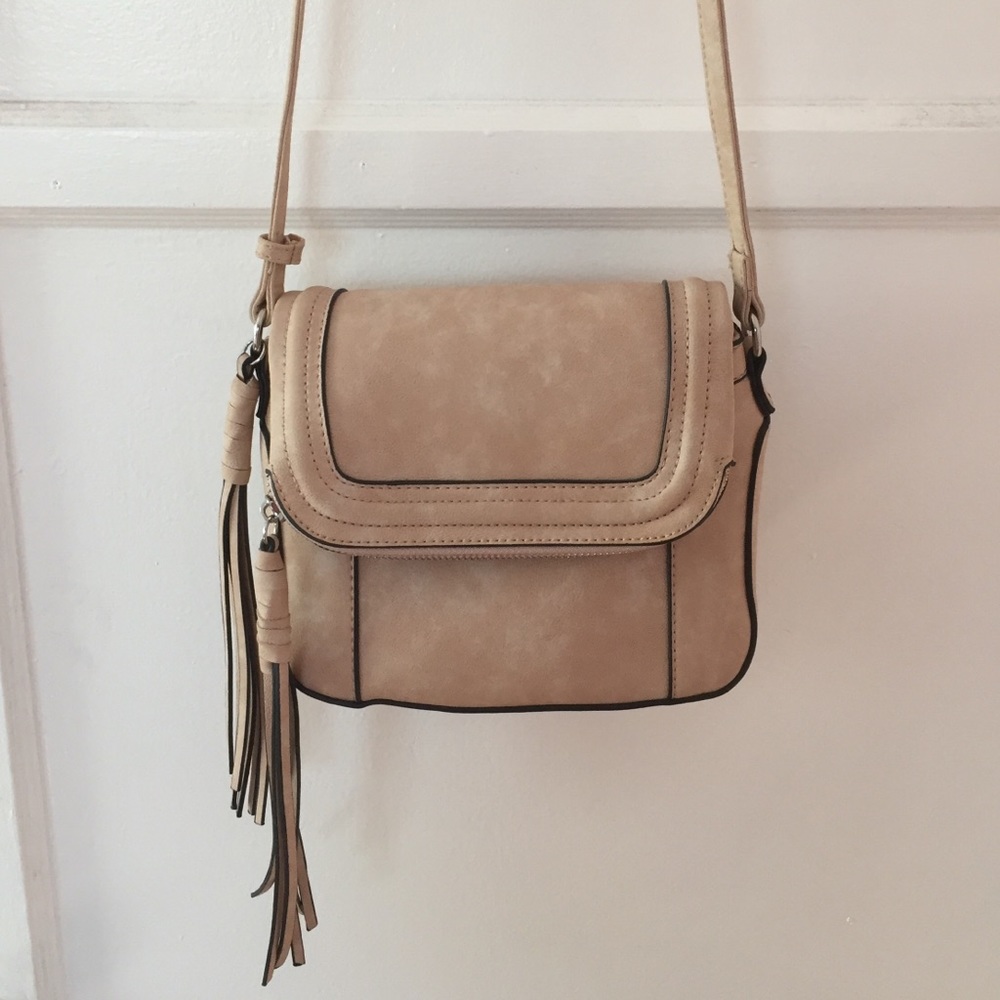 Pretty Beige Crossbody!