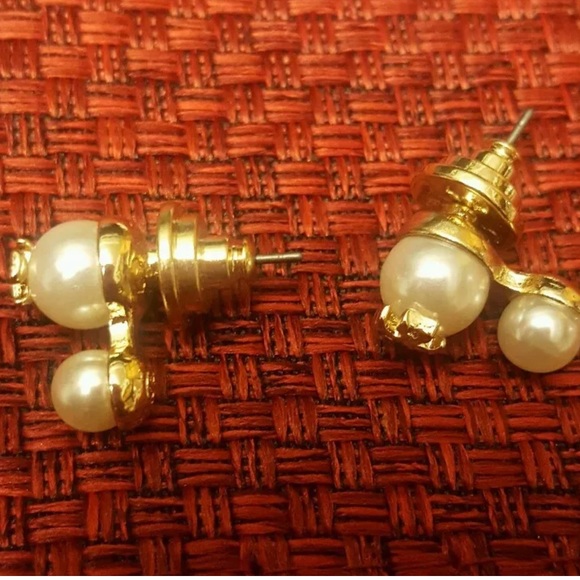 New Tory Burch Evie Double Pearl Earrings - SALE - Picture 4 of 4