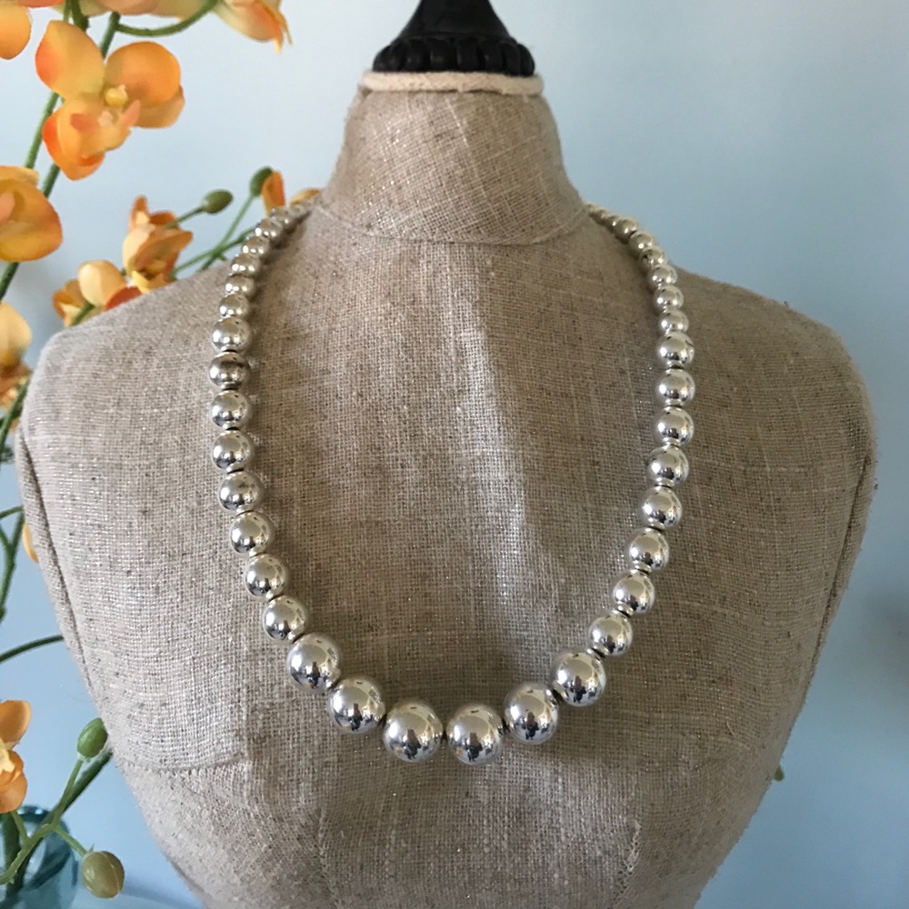 Silver Graduated Bead Necklace