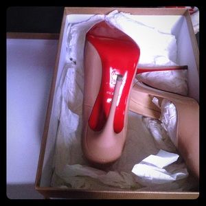Christian Louboutin So Kate's
