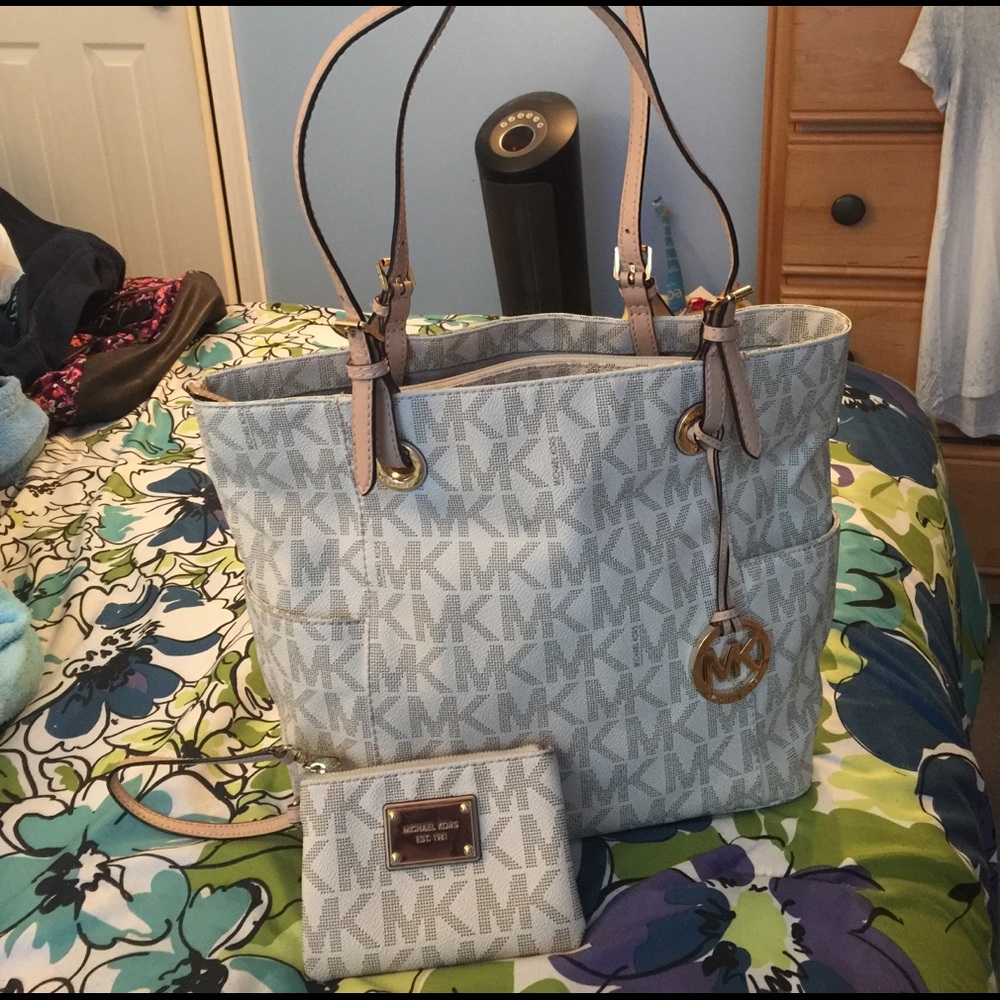 Michael Kors tote and wristlet set