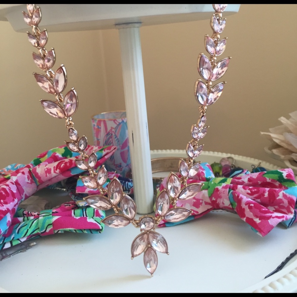 Peach colored gemstone necklace costume jewelry