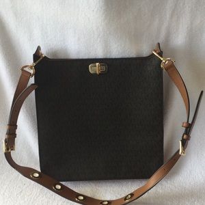 Michael Kors Crossbody Signature Sullivan