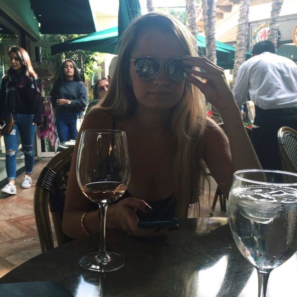 Meet your Posher, Carter