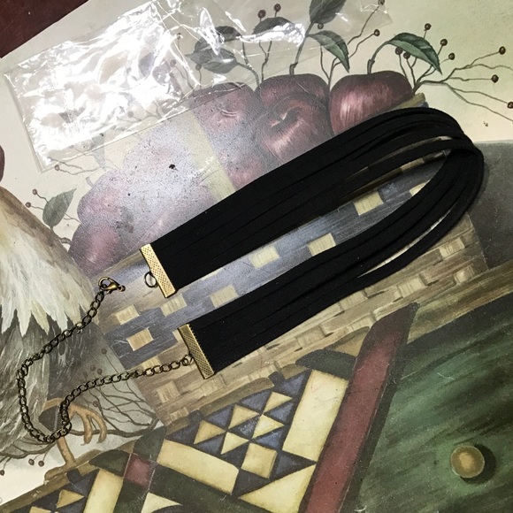 Layered Choker, Black with gold necklace... - Picture 2 of 4