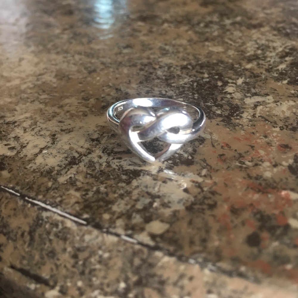 Sliver heart ring