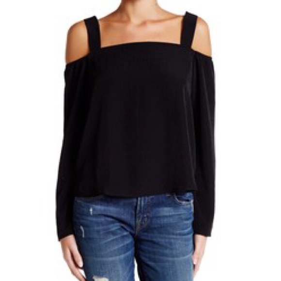 Harlowe & Graham Tops - Black cold shoulder top