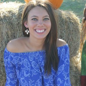 Meet your Posher, Micala