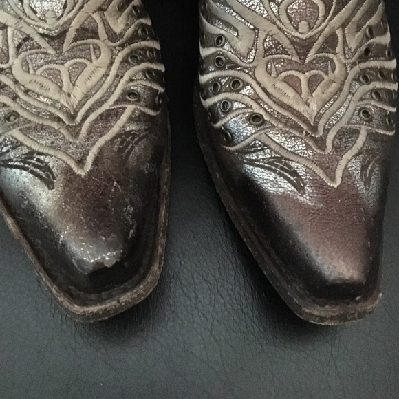 Final Price drop! Corral boots - Picture 2 of 4