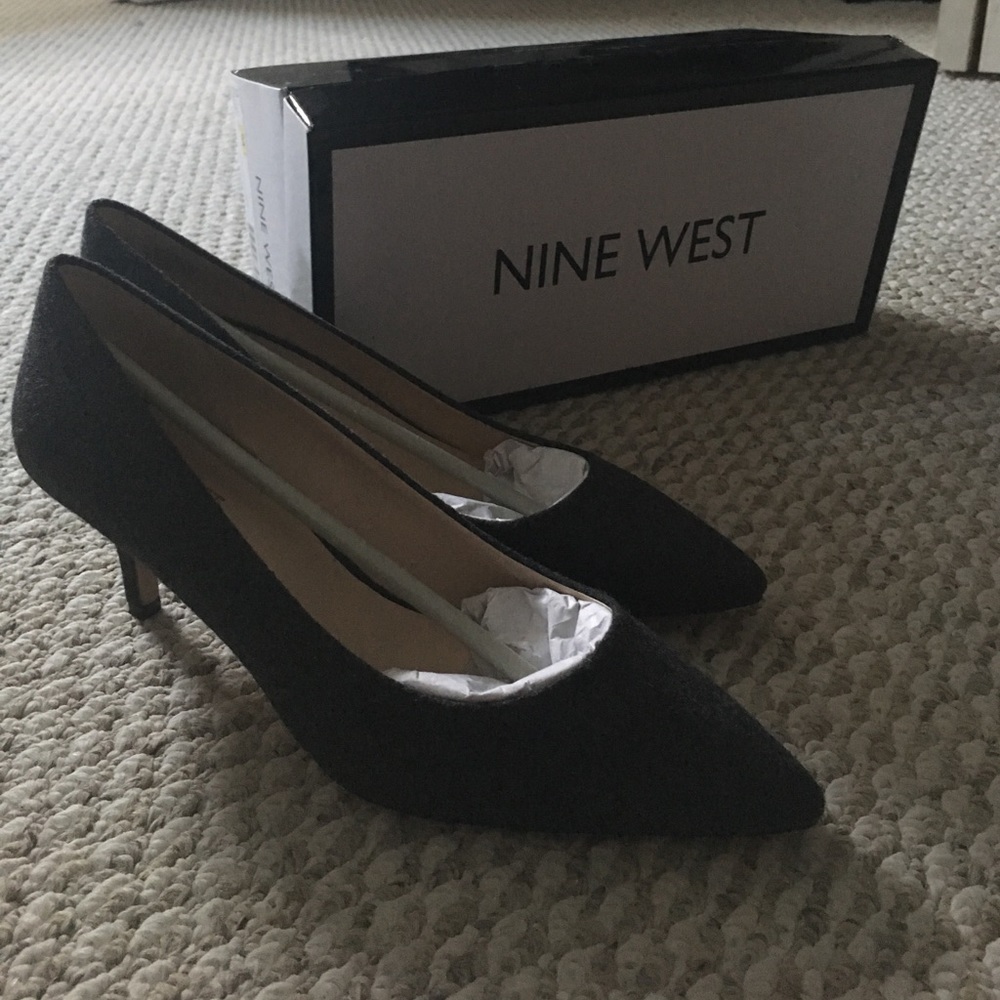 NEW IN BOX - Women's US size 9 (M). 9 West