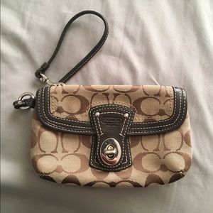 🚨FINAL MARKDOWN!🚨Brown Coach Wristlet