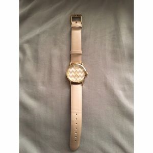 🚫SOLD🚫Light tan/nude Watch