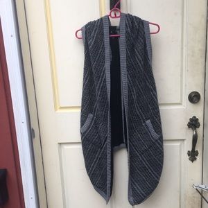 Armani exchange sleeveless hooded sweater!