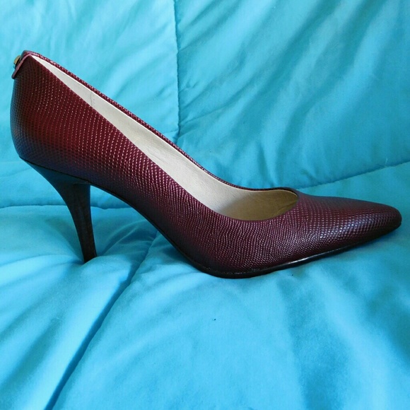 Michael Michael Kors red kitten heels - Picture 6 of 7