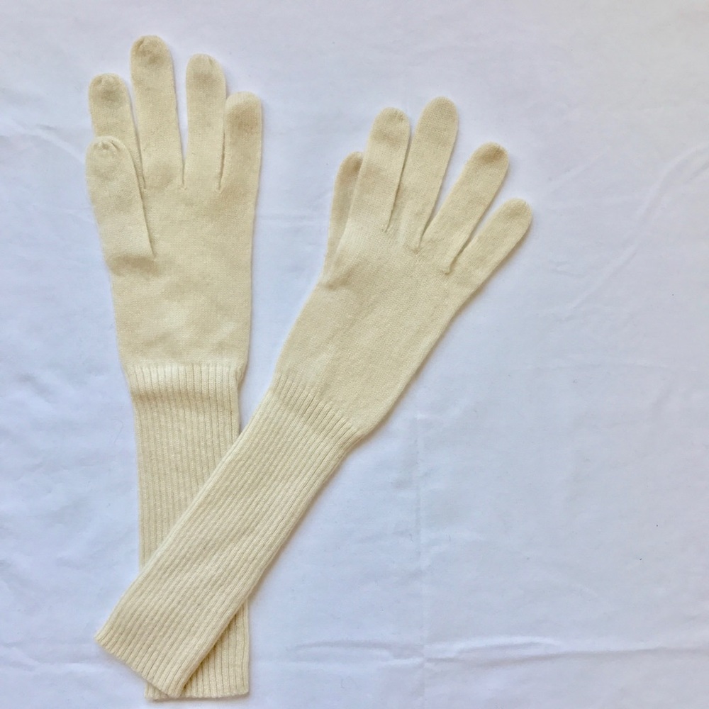 !! Closet Closing !! Wool/Cashmere Gloves