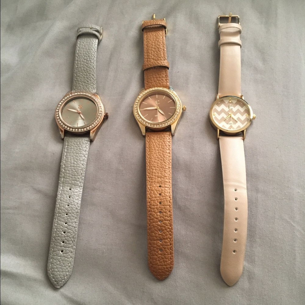🚫SOLD! 🚫3 Watch Bundle!