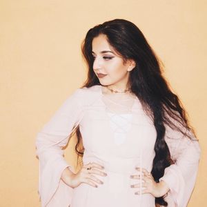 Meet your Posher, Noora