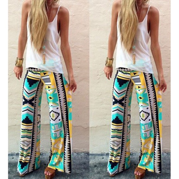 ⭐️Gorgeous Turquoise Palazzo Pants ⭐️ - Picture 1 of 2