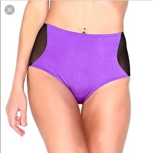 Iheartraves electro high waisted shorts