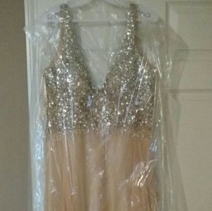 Dave and Johnny Prom dress