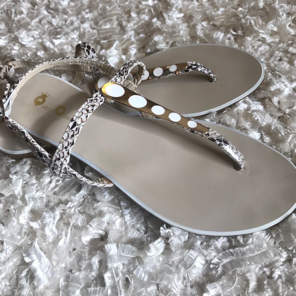 Chic Sandals - Picture 4 of 4