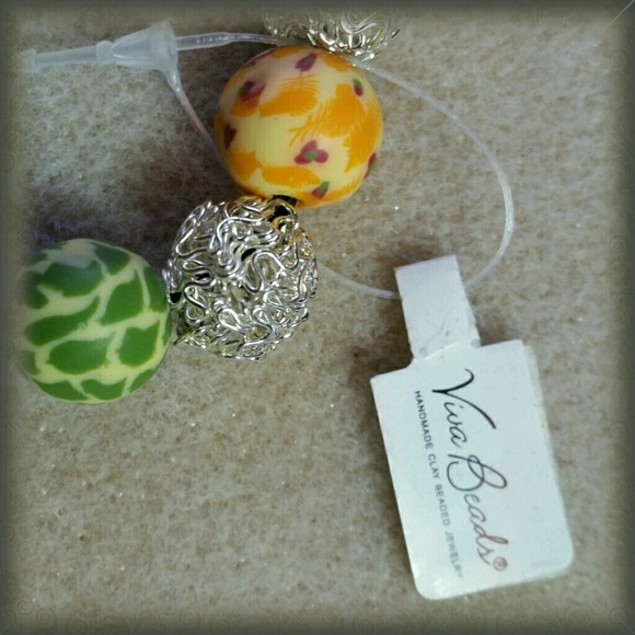 Beaded Stretch Bracelet - Picture 2 of 2