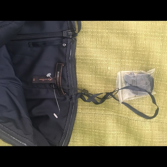 Bang dress - Picture 3 of 3