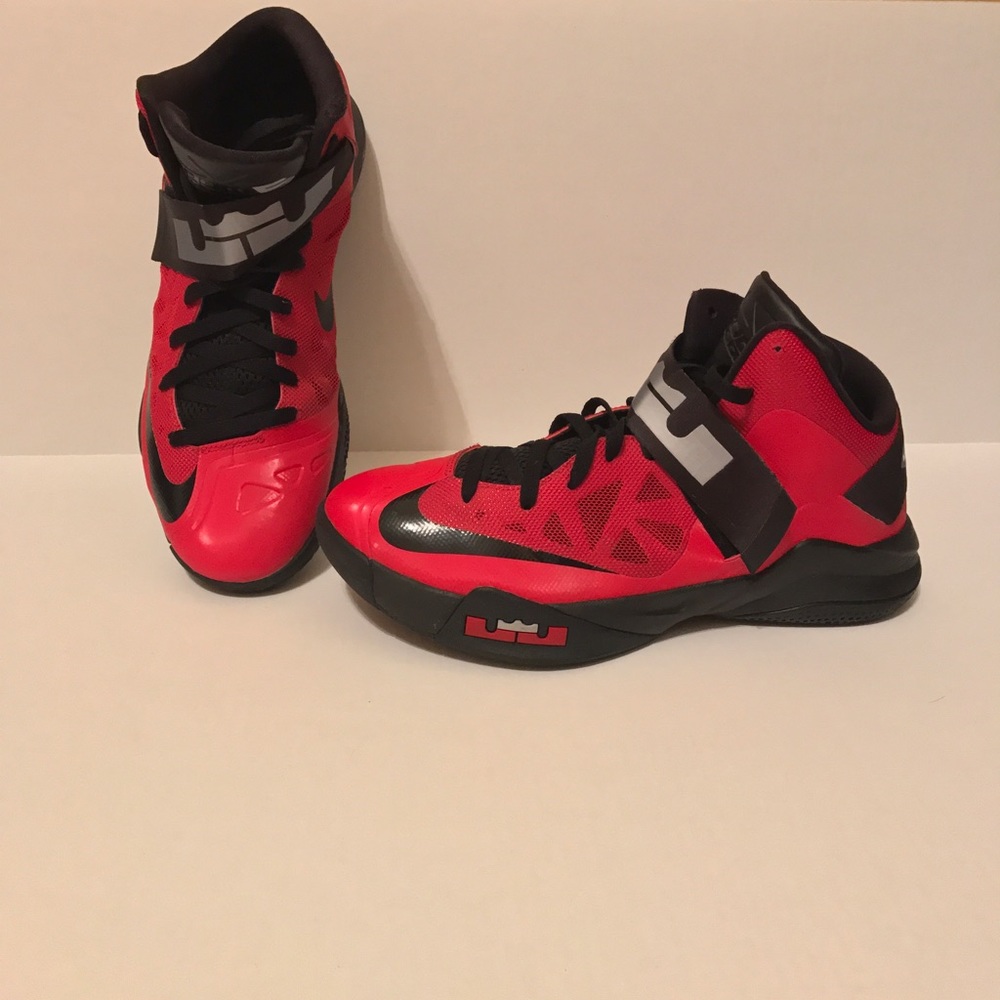 Nike Lebron Zoom Solider 6