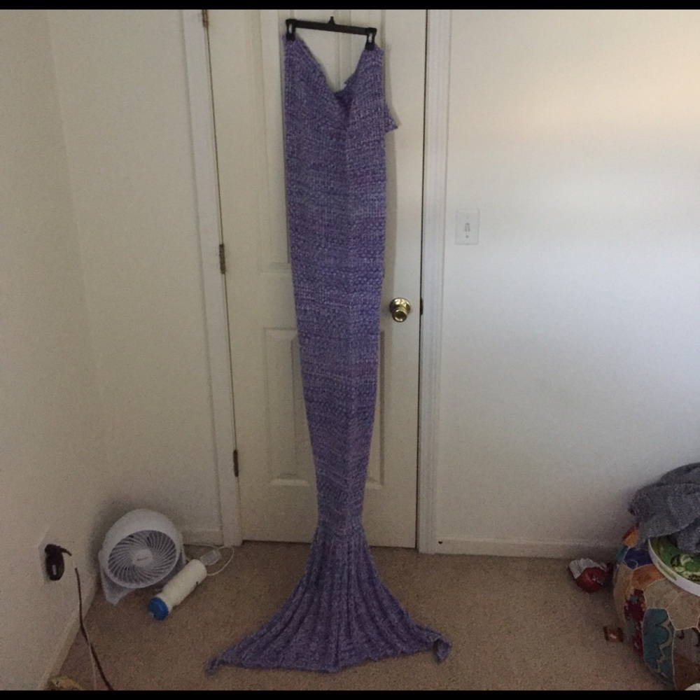 Purple mermaid blanket