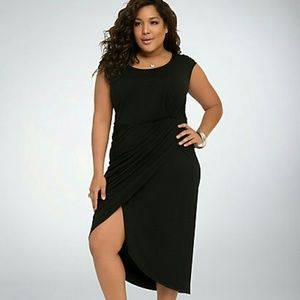 BNWT Black jersey tulip hem Torrid midi dress