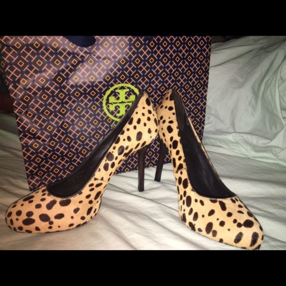 Tory burch leopard heels