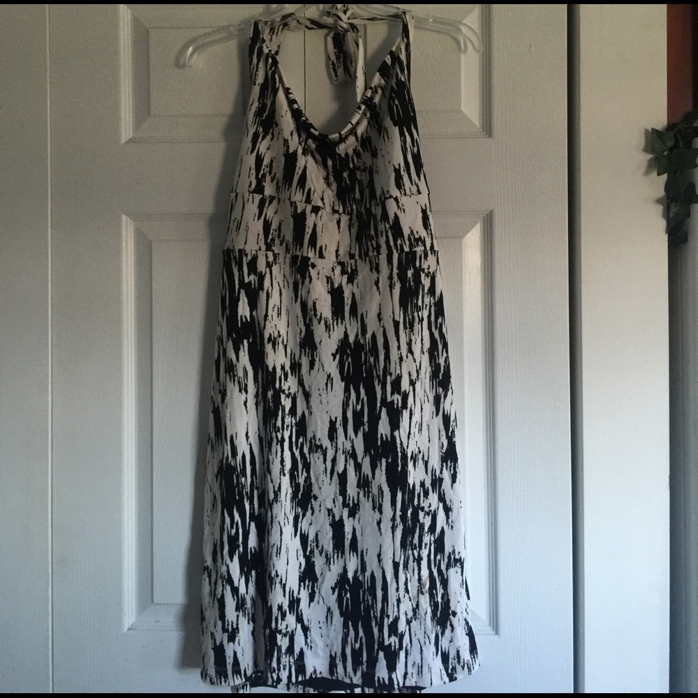 Ladies Ann Taylor Halter Dress